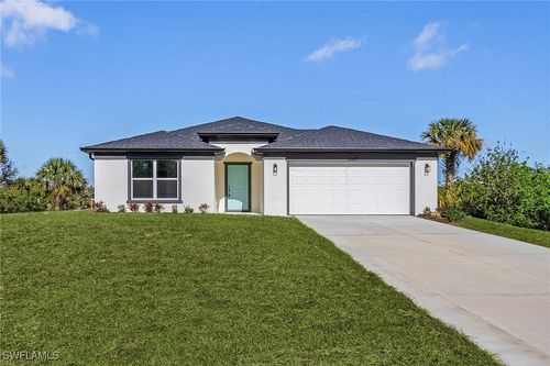 545 Oakshire Ln, Lehigh Acres, FL, 33972-1179 | Card Image