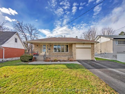 16 Applewood Dr, Belleville, ON, K8P4E2 | Card Image