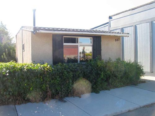 807 Broadway Street, Standard, AB, T0J3G0 | Card Image