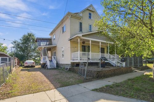 204 Acker St E, Saint Paul, MN, 55117-5513 | Card Image