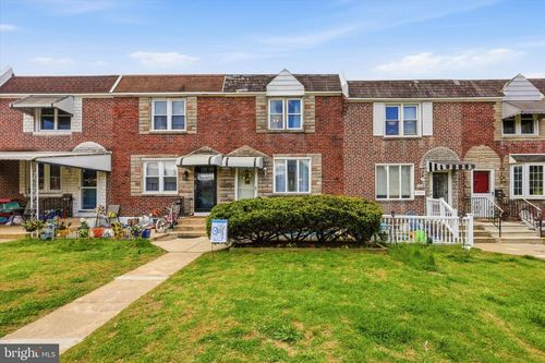 415 Park Dr, GLENOLDEN, PA, 19036-1617 | Card Image