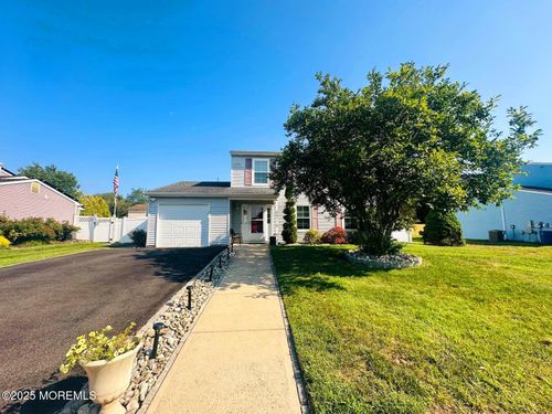 33 Snowdrift Ln, Howell, NJ, 07731-2242 | Card Image