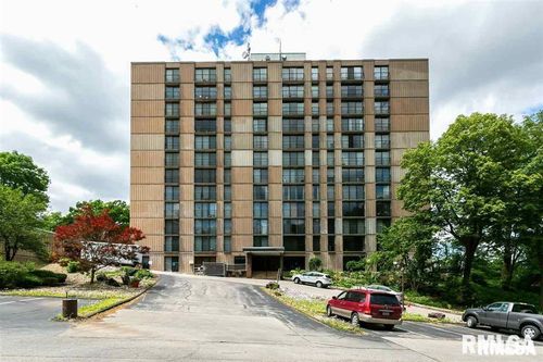 unit-3b-1800 7th St, East Moline, IL, 61244-2229 | Card Image