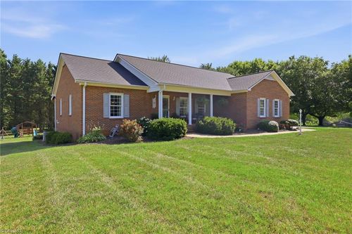 113 Kiser Rd, King, NC, 27021-8775 | Card Image