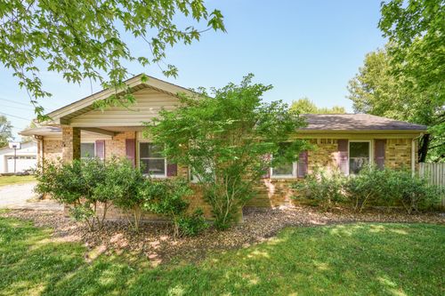 1106 Highway 48 S, Dickson, TN, 37055-3917 | Card Image