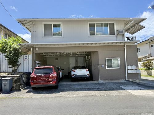 1025 Spencer St, Honolulu, HI, 96822-3749 | Card Image