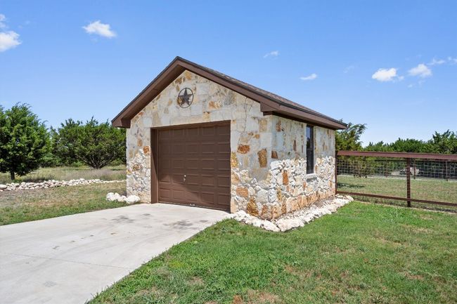 308 First Down Dash, House other with 3 bedrooms, 3 bathrooms and 6 parking in Burnet TX | Image 35