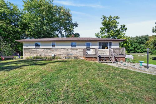 10832 Texas Gas Rd, Aurora, IN, 47001-8433 | Card Image