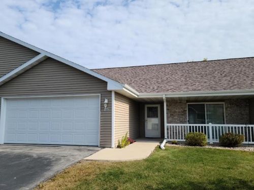 126 Stone Castle Drive, Fond Du Lac, WI, 54935 | Card Image