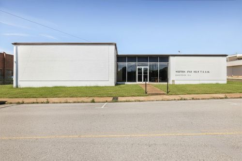 805 Hill St, Springfield, TN, 37172-2903 | Card Image