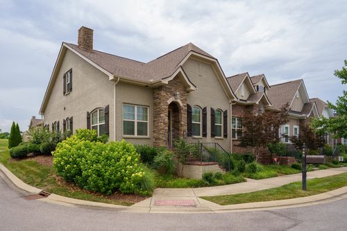 405 Carriage House Ln, Hendersonville, TN, 37075-3190 | Card Image