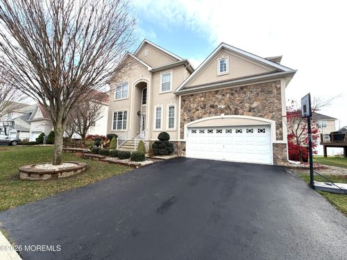 13 Eddington Ln, Monroe, NJ, 08831-5334 | Card Image