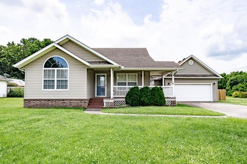 423 Honeysuckle Ln, Monett, MO, 65708-1061 | Card Image