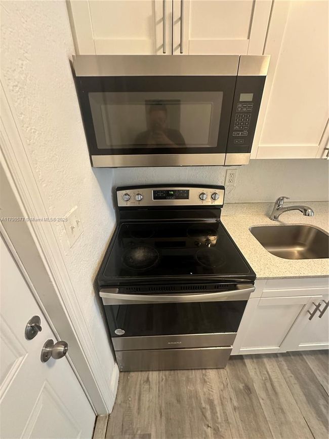 APT-2 - 5511 Sw 20 Th St, Home with 1 bedrooms, 1 bathrooms and null parking in West Park FL | Image 7