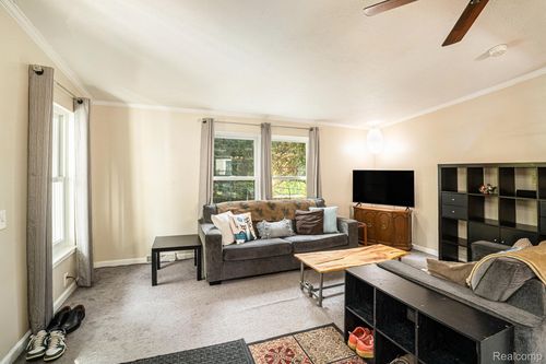 1756 Skyview Dr, Brighton, MI, 48114-8921 | Card Image