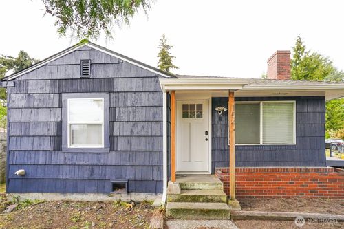 154 Ne 115th St, Seattle, WA, 98125-6031 | Card Image