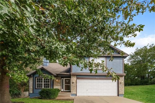 711 S Kisner Ct, Independence, MO, 64056-3064 | Card Image