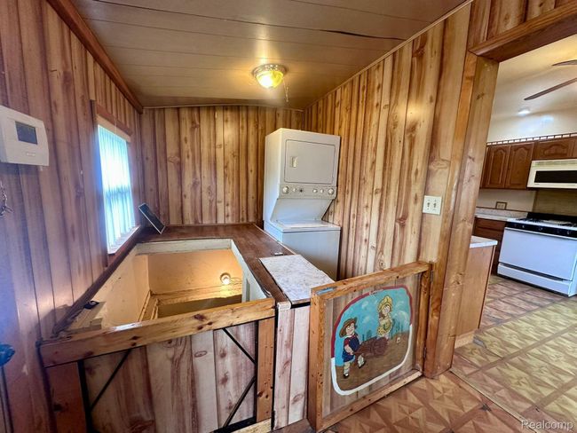 1 1 St St, House other with 3 bedrooms, 1 bathrooms and null parking in Yale MI | Image 17