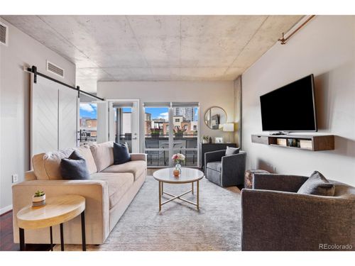 306-1475 Delgany St, Denver, CO, 80202-1652 | Card Image