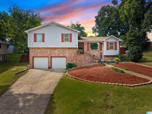 620 16th Ave Nw, CENTER POINT, AL, 35215-5350 | Card Image
