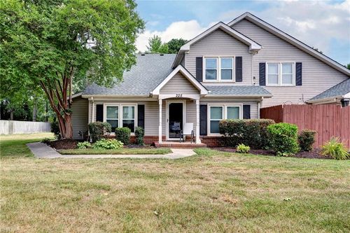 225 Ridge Wood Dr, Hampton, VA, 23666-5649 | Card Image