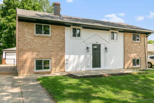 118 Windsor Ln, Glendale Heights, IL, 60139-3024 | Card Image