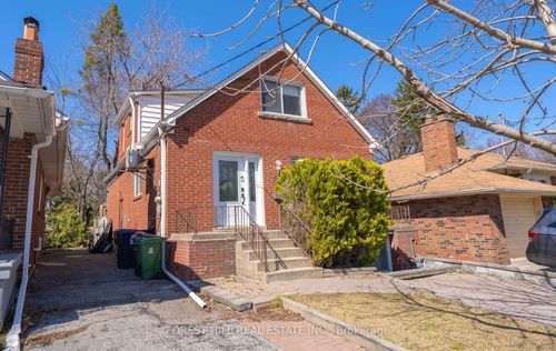 92 Avondale Ave, North York, ON, M2N2V2 | Card Image