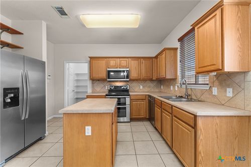6202 Bridgewood Dr, Killeen, TX, 76549-5126 | Card Image