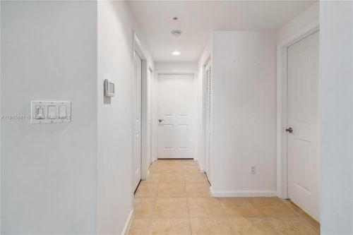 apt-1214-511 Se 5th Ave, Fort Lauderdale, FL, 33301-2972 | Card Image