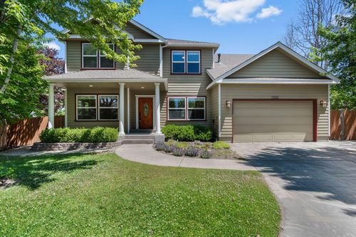 2328 Ne Acorn Ct, Bend, OR, 97701-7648 | Card Image