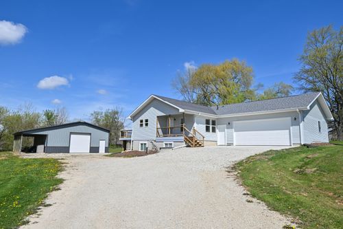 6636 Big Bend Rd, Waterford, WI, 53185-2630 | Card Image