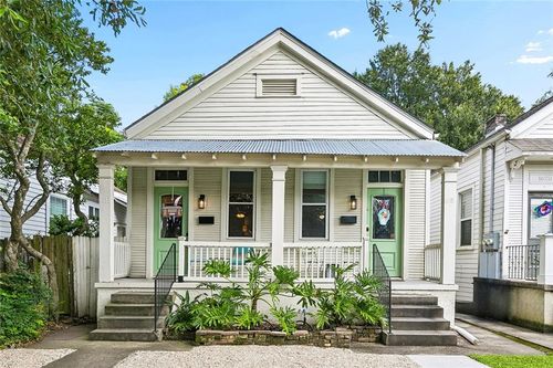 1616 18 Adams Street, New Orleans, LA, 70118 | Card Image