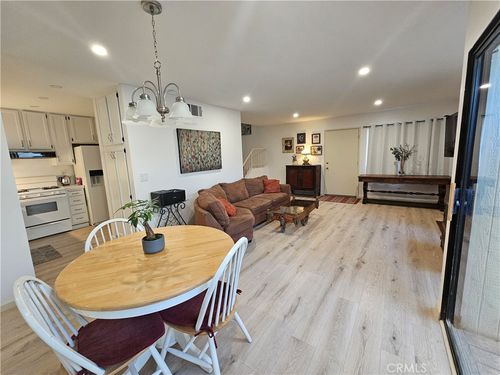 unit-7-6509 Twin Circle Ln, Simi Valley, CA, 93063-6412 | Card Image