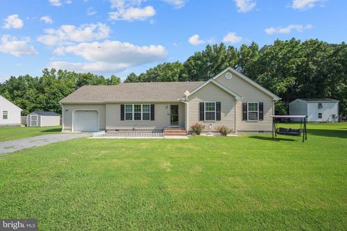 13030 Haylie Emma Will Ln, LAUREL, DE, 19956-4647 | Card Image