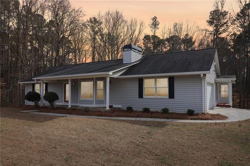 440 Camp Cir, dallas, GA, 30132-2496 | Card Image