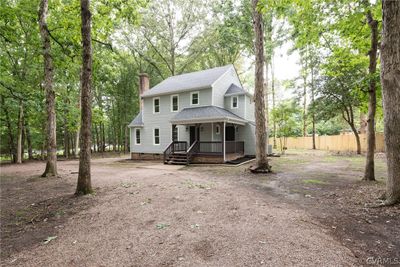 Front of property featuring a porch | Image 2