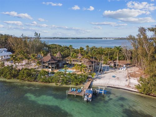 7147 La Lenaire Dr, LONGBOAT KEY, FL, 34228 | Card Image
