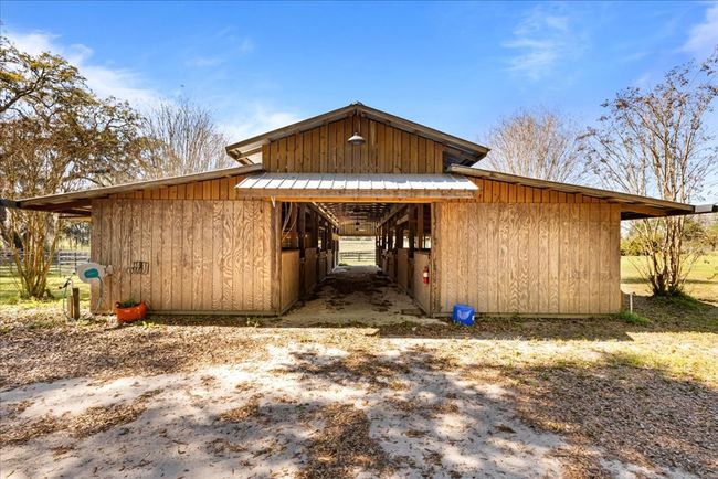 21955 Nw 154 Th Pl, House other with 3 bedrooms, 2 bathrooms and null parking in HIGH SPRINGS FL | Image 57