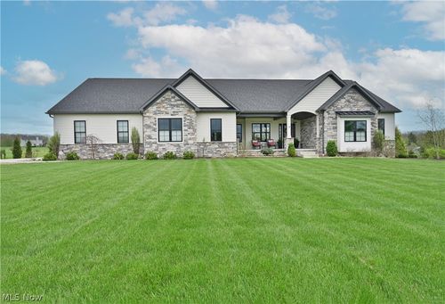 2989 Blakeslee Blvd, Medina, OH, 44256-6967 | Card Image