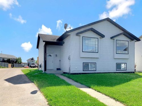 13025 95 St, Grande Prairie, AB, T8X1R9 | Card Image