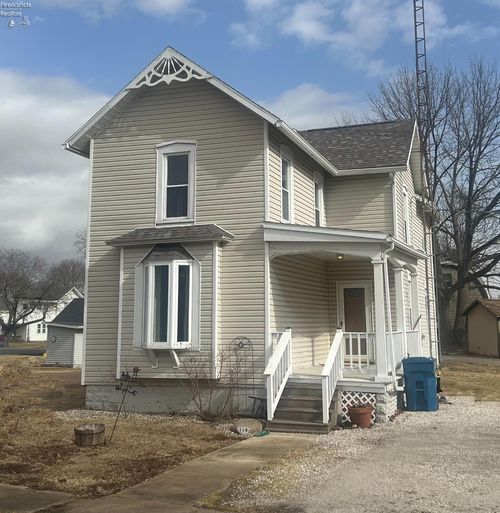 114 W Lincoln St, Lindsey, OH, 43442-3008 | Card Image