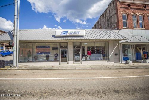 430 N Roane St, Harriman, TN, 37748-2023 | Card Image
