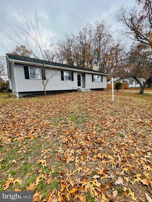 601 Concord Dr, BROWNS MILLS, NJ, 08015-3706 | Card Image