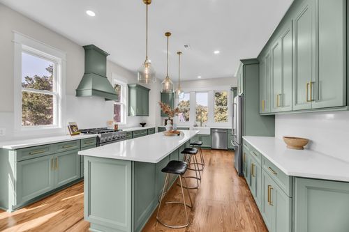 323 50th Ave N, Nashville, TN, 37209-3457 | Card Image