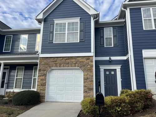 6614 Splashwater Dr, Flowery Branch, GA, 30542-7614 | Card Image