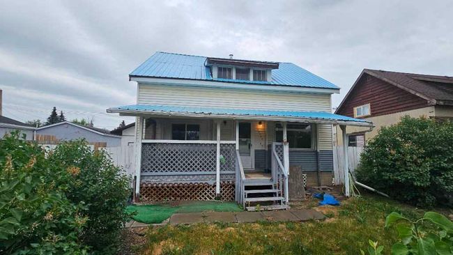 10106 110 Avenue, Home with 4 bedrooms, 3 bathrooms and 6 parking in Grande Prairie AB | Image 1