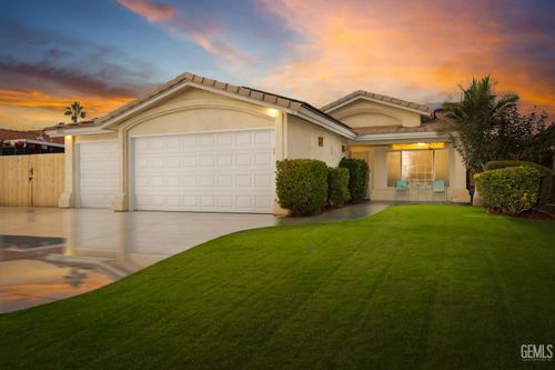 10302 Atakapa Ave, Bakersfield, CA, 93312-5382 | Card Image