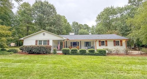 3720 Fairlane Dr, Gastonia, NC, 28056-9233 | Card Image