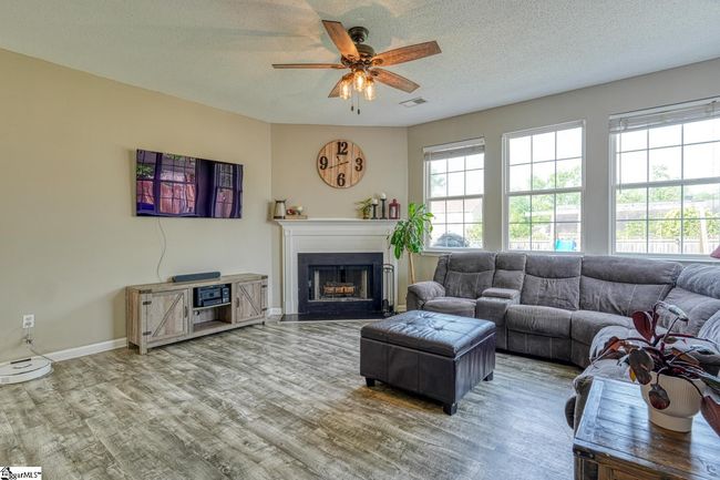 303 Park Grove Dr, House other with 4 bedrooms, 3 bathrooms and 2 parking in Mauldin SC | Image 5