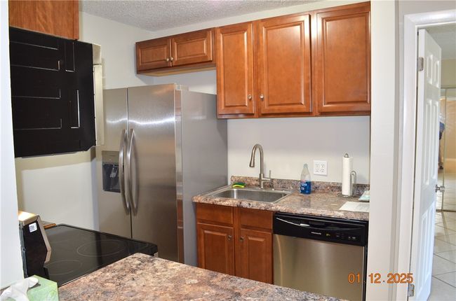 Kitchen | Image 13